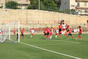 Lo stacco vincente di Laurendi nella sfida di marzo 2014