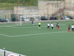 Foti dal dischetto sigla il gol del pareggio