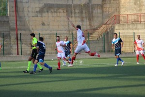 Wojcik in azione contro il Cutro