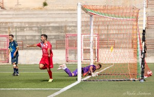 L'esultanza di Tossi dopo il gol